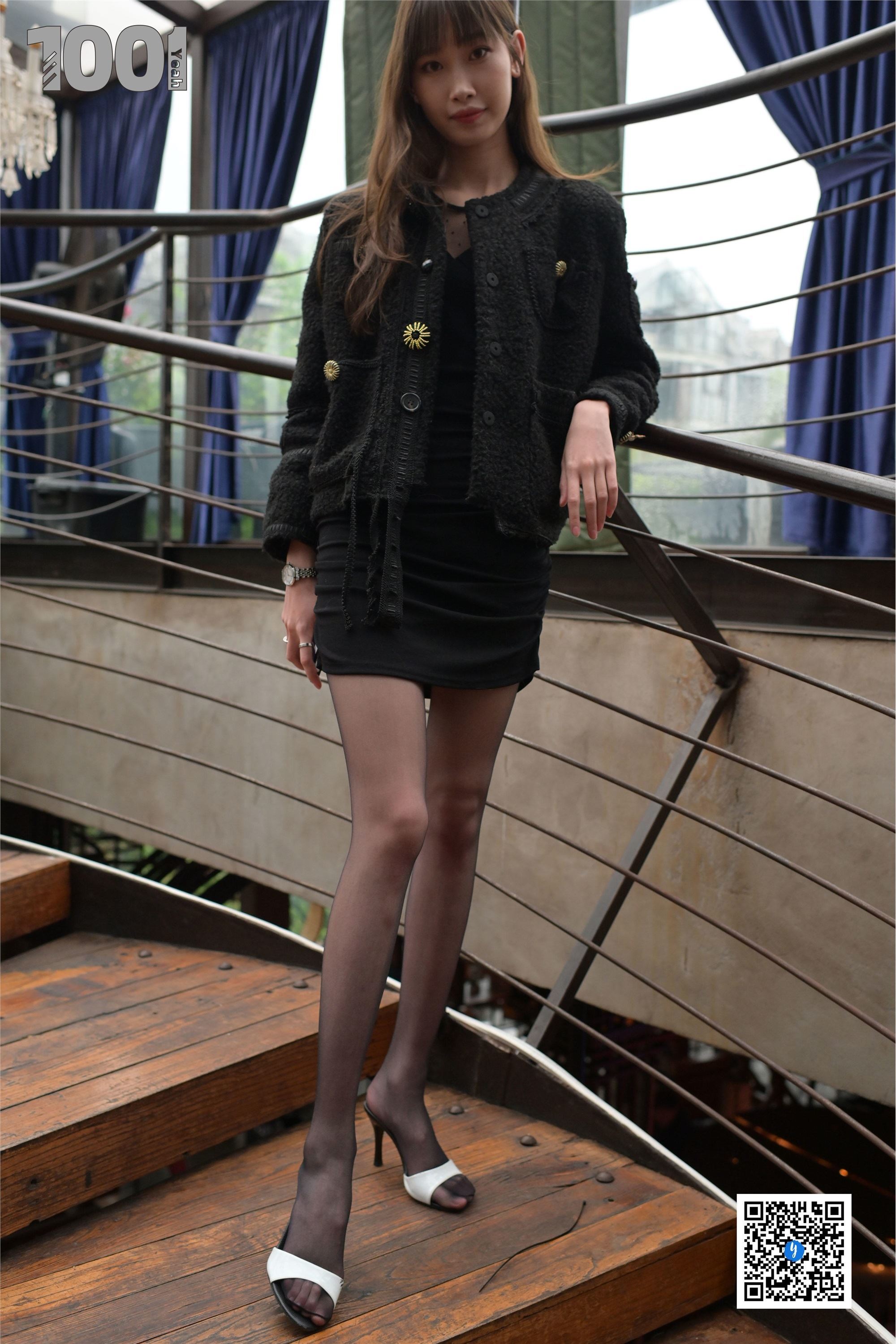 IESS异思趣向  一千零一夜 模特：草莓《楼梯的拐角处1》